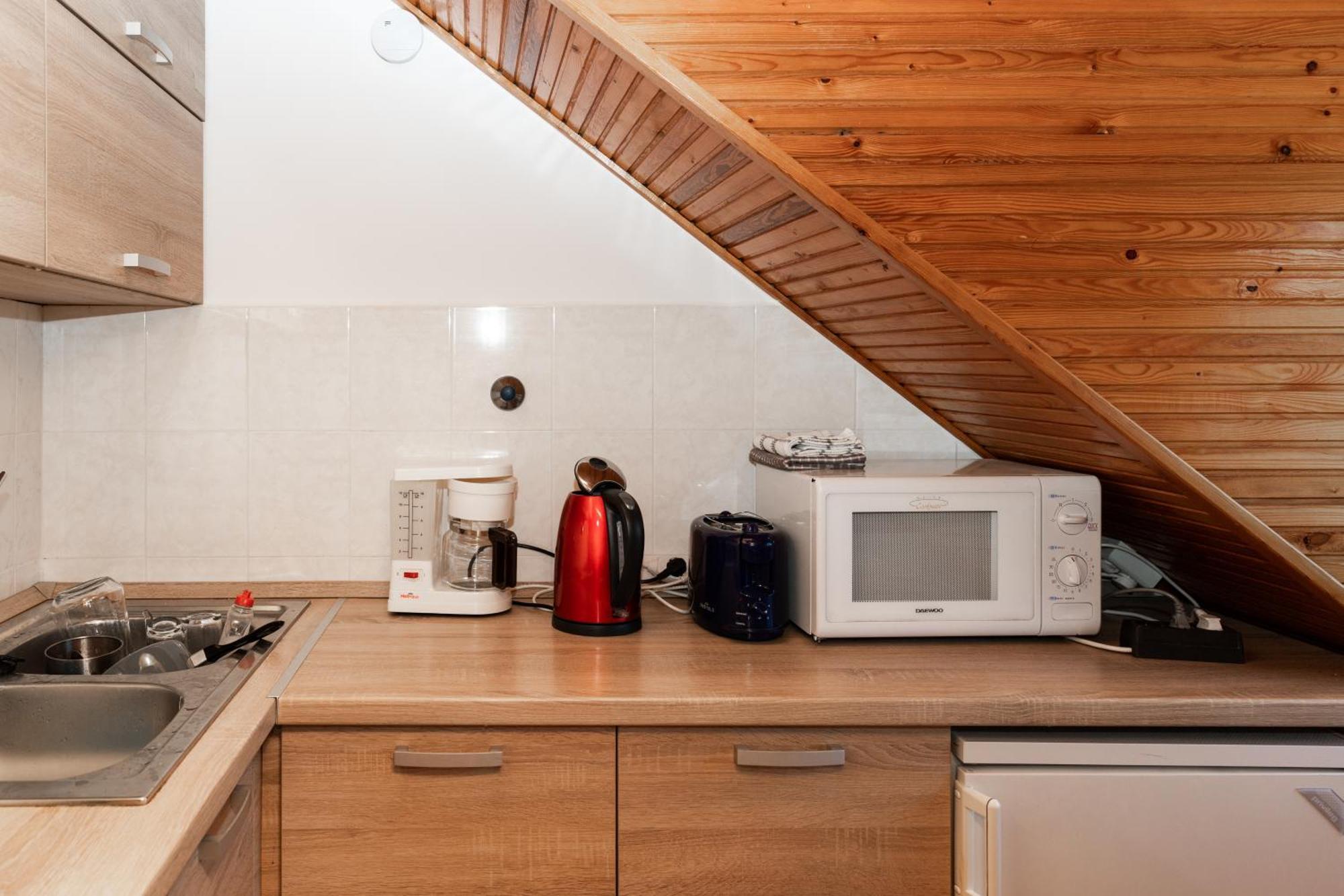 Fausztland Apartments 자르마디 외부 사진