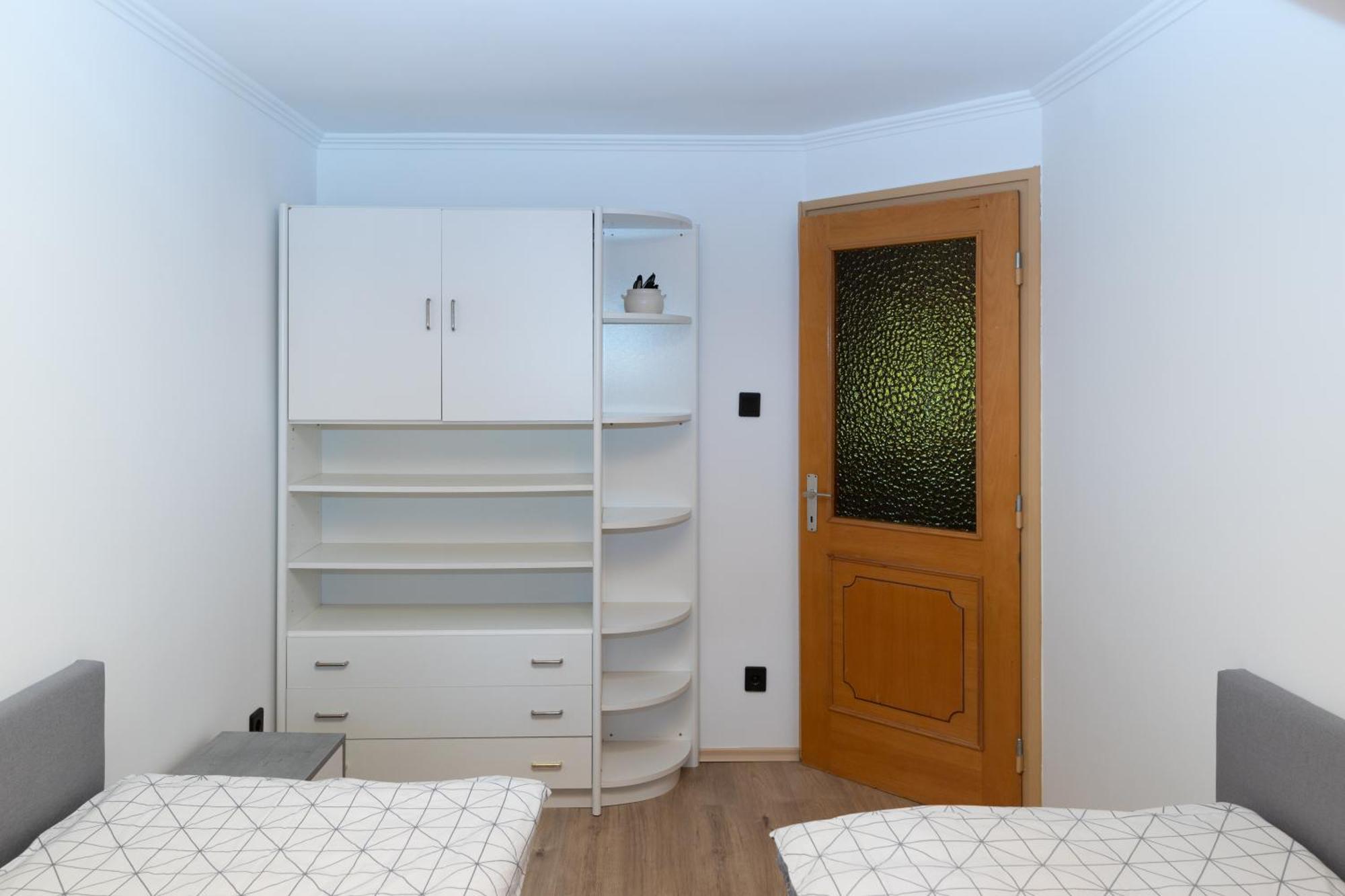 Fausztland Apartments 자르마디 외부 사진